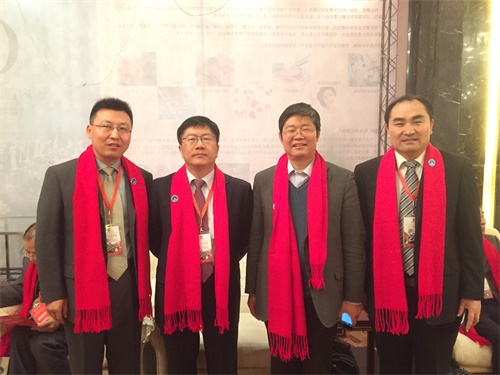  律师和参会领导合影